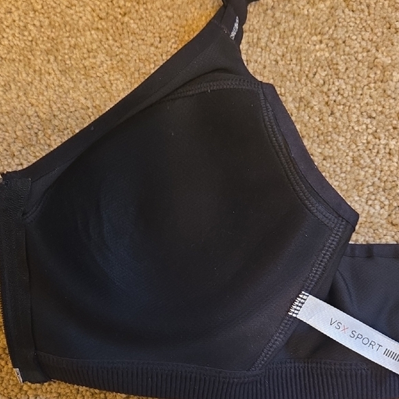 Black and Gray Women's Sports Bra - Picture 9 of 10